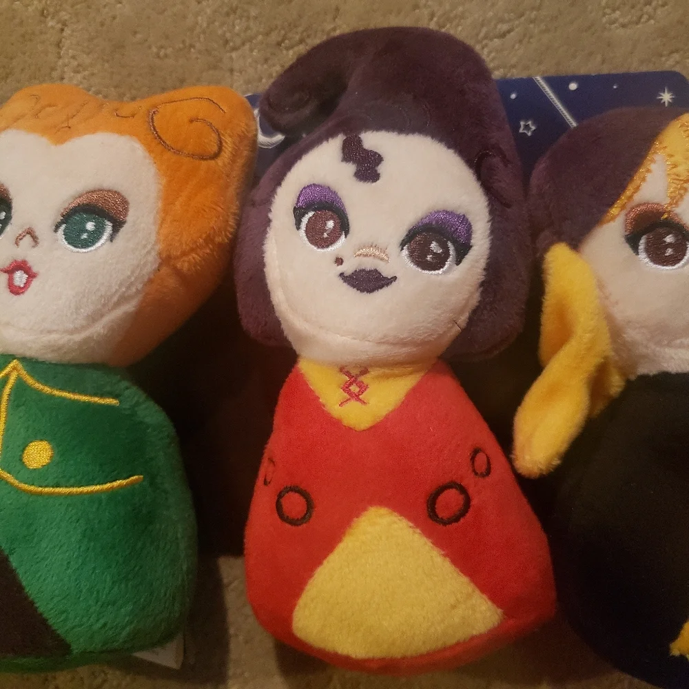 NWT Disney Hocus Pocus Sanderson Sisters Plush Dog Toy